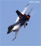 空軍F16戰機單機性能特技操演。（記者邱榮吉/攝影）