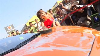 獨／辣模洗車挨轟　她曝：怕刮花跑車