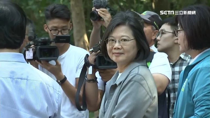 小英拚連任下鄉趕攤　回防雲林固選票