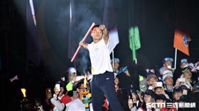 鄭兆村也擔任全運會開幕最後一棒的聖火手。（圖／記者劉家維攝影）