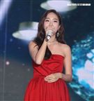 韓星潔西卡（Jessica）穿上性感紅色平口禮服來台舉辦「Jessica Jung Fan Meeting in Taipei」見面會。（記者邱榮吉/攝影）
