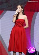 韓星潔西卡（Jessica）穿上性感紅色平口禮服來台舉辦「Jessica Jung Fan Meeting in Taipei」見面會。（記者邱榮吉/攝影）