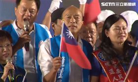  ▲韓國瑜19日在台南水萍塭公園舉辦晚會，號稱現場十萬人合唱國歌