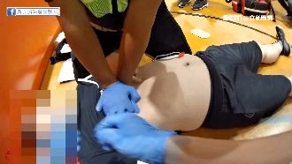 中年男逛街突昏倒瀕死！警消神手救命