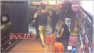 擁槍男心虛落跑！金蟬脫殼扔槍遭逮