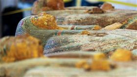 考古大發現 埃及出土30具近3000年前木棺
（圖／翻攝自推特@CBSNews）