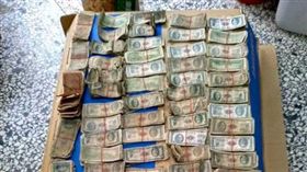 他翻老爸遺物驚見大祕寶　銀行員一看拍肩「田僑仔變凡人」(圖/翻攝自爆廢公社公開版臉書)