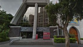 日前有名網友在臉書上還原一起「簡稱」糾紛的事發經過，原PO向司機表示要到「士林住博」，後來才說明是「原住民博物館」，讓司機一頭霧水，直呼「少年仔你是文盲嗎？」（圖／翻攝自Google Maps）