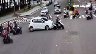 撞完就走涉肇逃　騎士辯：有打方向燈