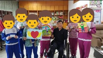 鶯歌大火校長命喪火窟　親友聞訊淚崩