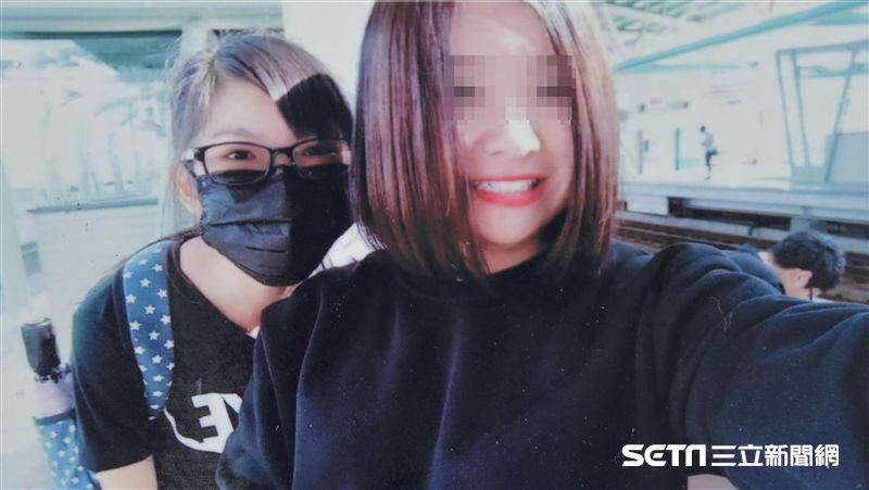 臉歪麵條咬不斷！口罩妹靠這招變正妹
