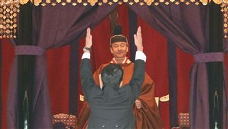 日皇德仁今登基！安倍將帶頭三呼萬歲