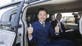 ▲全台第一部自駕車於新竹漁港上路（圖／新竹市政府提供）