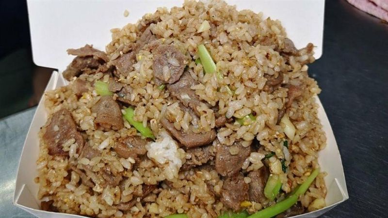 湯賣25客嫌貴！爆盒炒飯曝　網暴動