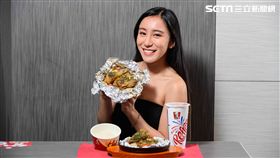 肯德基,松子青醬烤蔬紙包雞,烤雞腿