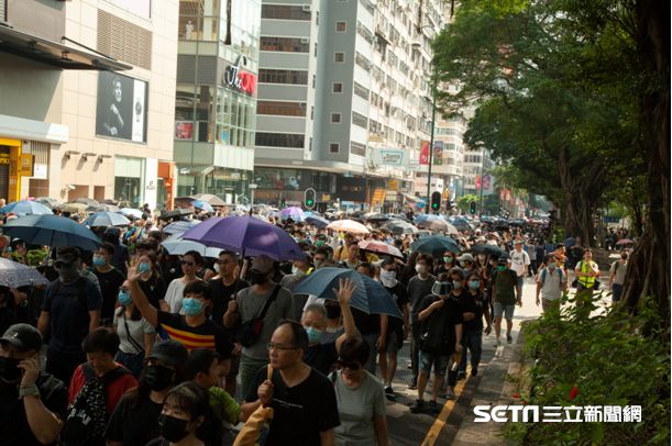 香港設危管會　建議延後區議會選舉