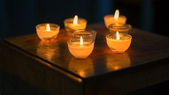 男友死亡！女點「香氛蠟燭」伴屍一周
