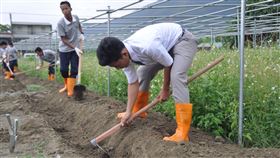 花蓮縣,慈濟科大,印尼金光集團,合作,免費,培育印生(圖/慈濟科技大學提供)中央社
