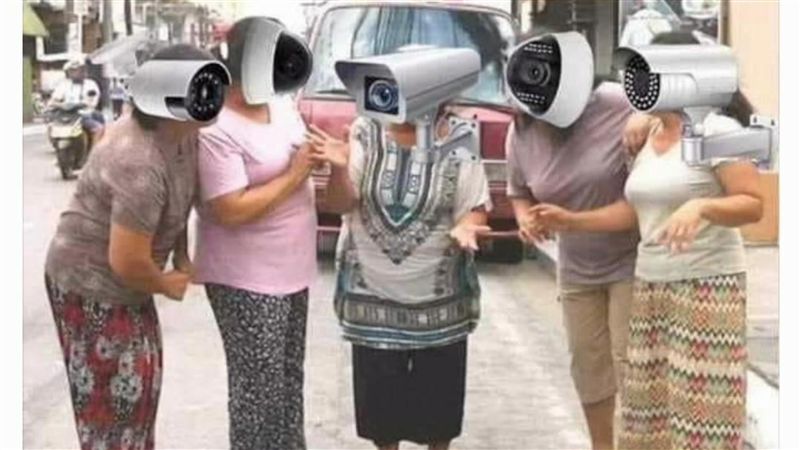 人妻丟垃圾八卦婆手刀搶走　原因超暖