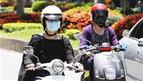 中央氣象局,東北風影響,日夜溫差大,調整穿著,博羅依(圖/中央社)