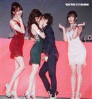 日本AV女優夏木安梨、椎名空、相澤南、高橋聖子為「2019同志好厝邊」台灣同志大遊行造勢。（記者邱榮吉/攝影）