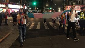 台灣首屆跨性別遊行（1）為了喚起社會大眾對於跨性別者的關注，同婚團體台灣同志諮詢熱線25日在西門町舉辦台灣第一屆跨性別遊行，希望讓民眾聽見台灣跨性別社群的訴求。中央社記者吳欣紜攝  108年10月25日