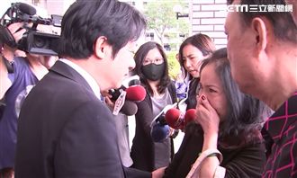 哭倒賴清德懷中！李亞萍：拜託救救她