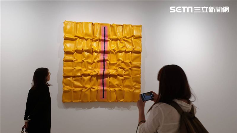 藝術家王小松開展　前故宮院長讚嘆