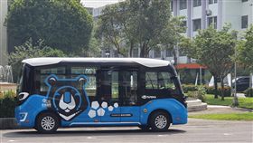 迎5G新時代 電信業拚創新應用台灣2020年將正式進入5G時代，電信業者積極備戰，除開拓創新應用，也串聯上下游產業，打造5G生態系。圖為中華電與合作廠商打造的智慧接駁車。中央社記者江明晏攝 108年10月10日