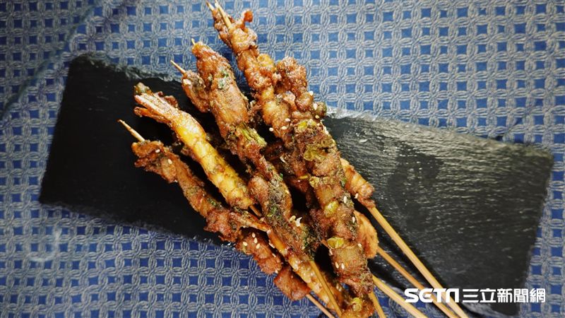 超神秘綠色隧道…高雄隱藏版夜市曝