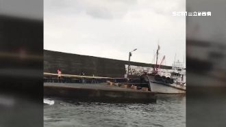 大溪港扣700多箱私菸　海巡搬1天