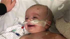 英國,心臟,纖維瘤,手術,換心,募捐,波士頓,甦醒,微笑,奇蹟,美國,嬰兒 圖／翻攝自臉書