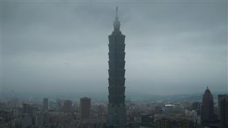 明晚全台轉寒有雨　週日泡湯雨區擴大