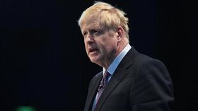 英國首相強生24日呼籲，提前於12月12日舉行大選，以打破英國脫歐僵局。（圖取自facebook.com/borisjohnson）