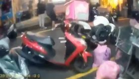 新北市，淡水，外送平台，Foodpanda，外送員外，行車糾紛