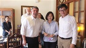 ▲周奕成近年投入大稻埕文創產業。（圖／翻攝周奕成臉書）