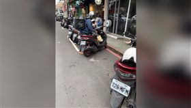 外送餐點沒放保溫袋？正義魔人PO照公審　網一面倒揭真相　（圖／翻攝自靠北UberEats）