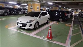 ▲專用停車格會有粉紅色的內框。（圖／台北市停車管理工程處提供）