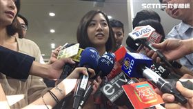 黃瀞瑩、學姊　記者李依璇攝影