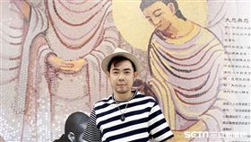 No Name余荃斌花蓮獻唱過生日  黑蛋蛋亂入工作人員冏挨罵
艾迪昇提供