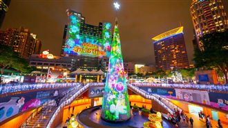 雙塔雷射光雕秀！新北耶誕城週五登場