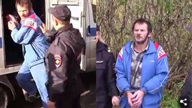 食人男肢解3好友！吃到剩骨頭裝袋丟河…袋中還有貓狗殘骸（圖／翻攝自每日郵報）
