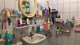 浴室,盥洗用品,無痕掛勾。(圖/翻攝自爆廢公社)