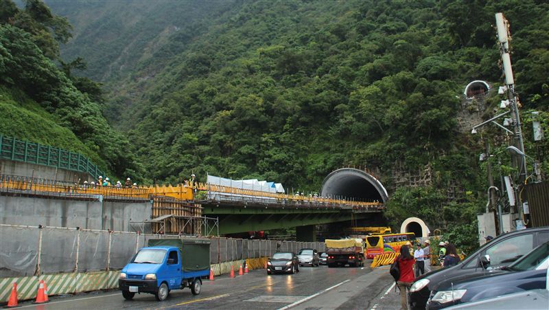 蘇花改全線通車！蔡：春節前給好消息