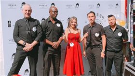 ㄚ頭近年來副業有成，親力親為的她還有「副業女王」稱號。（圖／翻攝自ㄚ頭臉書）