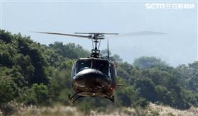 奮鬥將近50年的老戰友UH-1H直升機，正式卸下戎裝，為自己的服役生涯畫下了完美句點。。（記者邱榮吉/台中拍攝）
