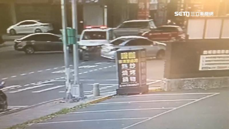 救護車出勤遭撞2傷！報案竟是誤報