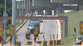 不滿繞路派出所報案醉鬧 控警丟包疏洪道