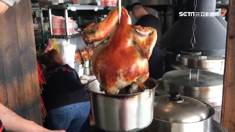 甕仔雞店點千元菜！才吃25分鐘遭趕