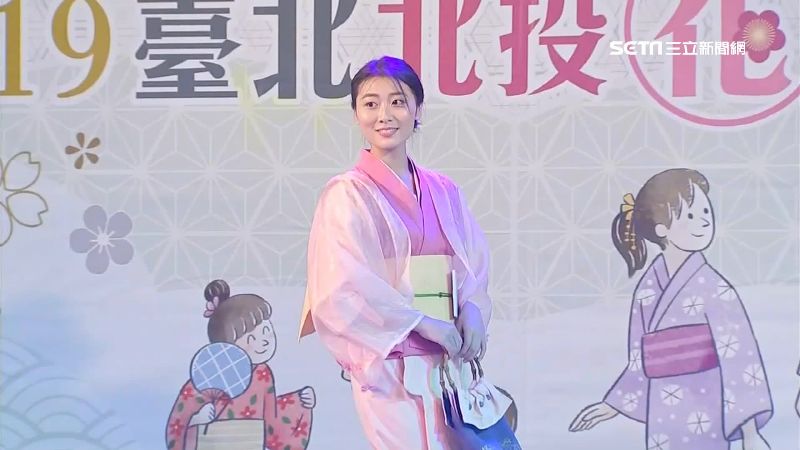 北投穿浴衣逛大街　衝「溫泉季」熱度